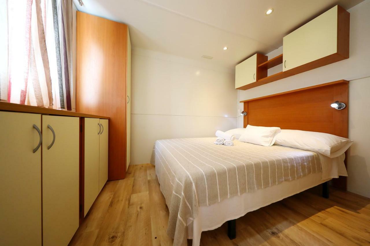 Mobile Home Grbe ニン エクステリア 写真