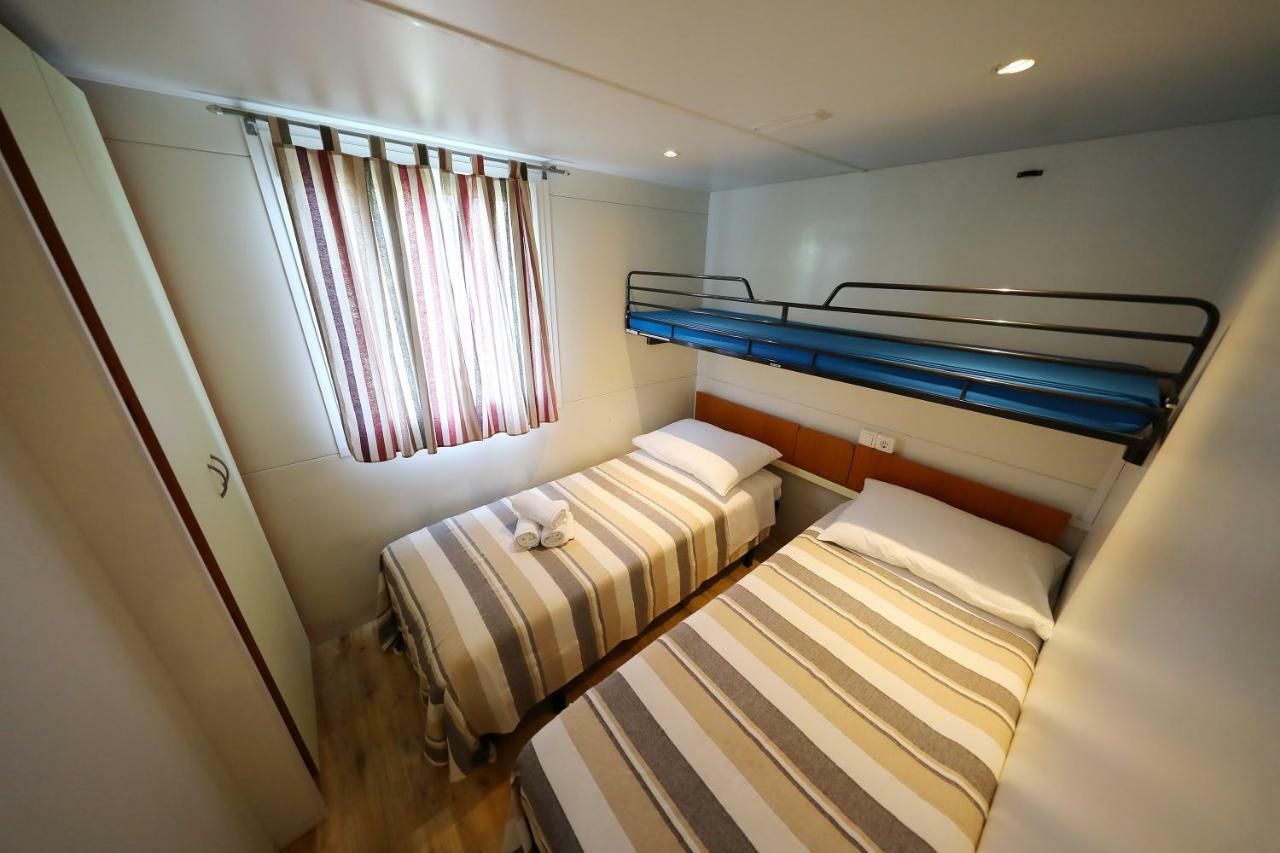 Mobile Home Grbe ニン エクステリア 写真