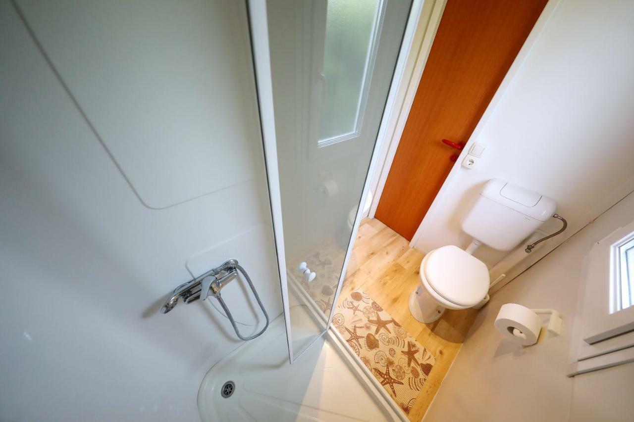 Mobile Home Grbe ニン エクステリア 写真