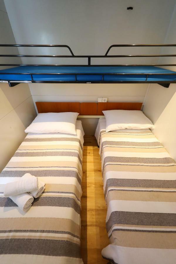 Mobile Home Grbe ニン エクステリア 写真