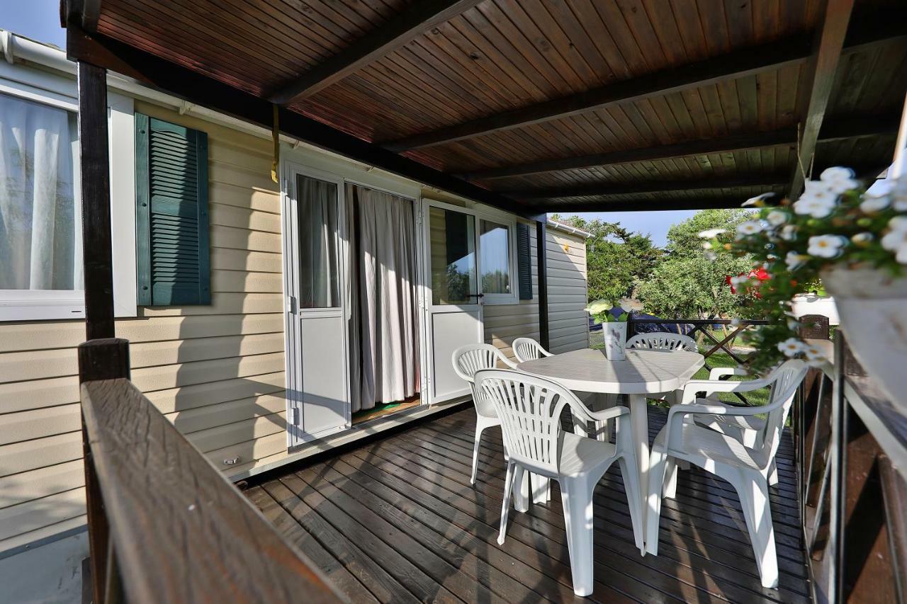 Mobile Home Grbe ニン エクステリア 写真