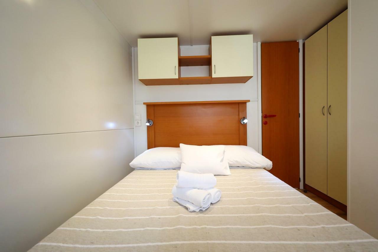 Mobile Home Grbe ニン エクステリア 写真